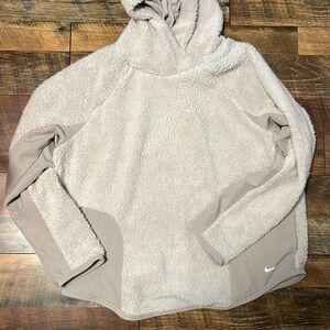 Nike Pullover